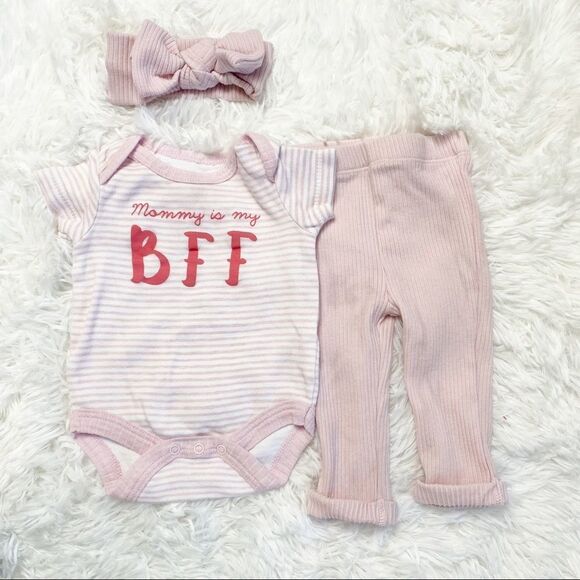chick pea Other - Chick Pea Baby Girl “Mommy is My BFF” Graphic Pink Onesie Matching Set Size 0-3M